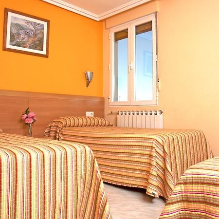 Hostal Europa Pension Irun Exterior photo