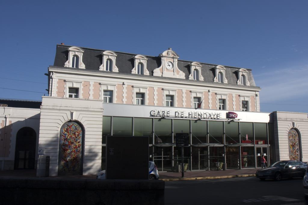 Hostal Europa Pension Irun Exterior photo